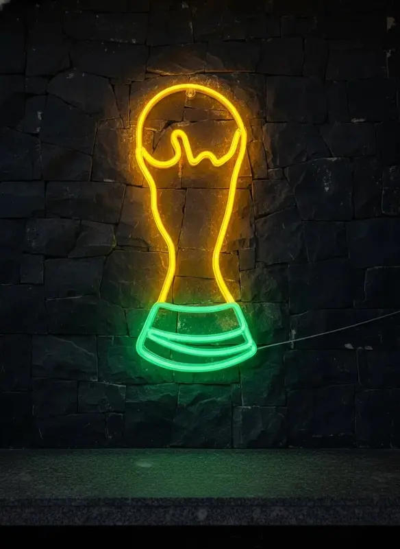 Luminária Neon Troféu Amarelo E Verde